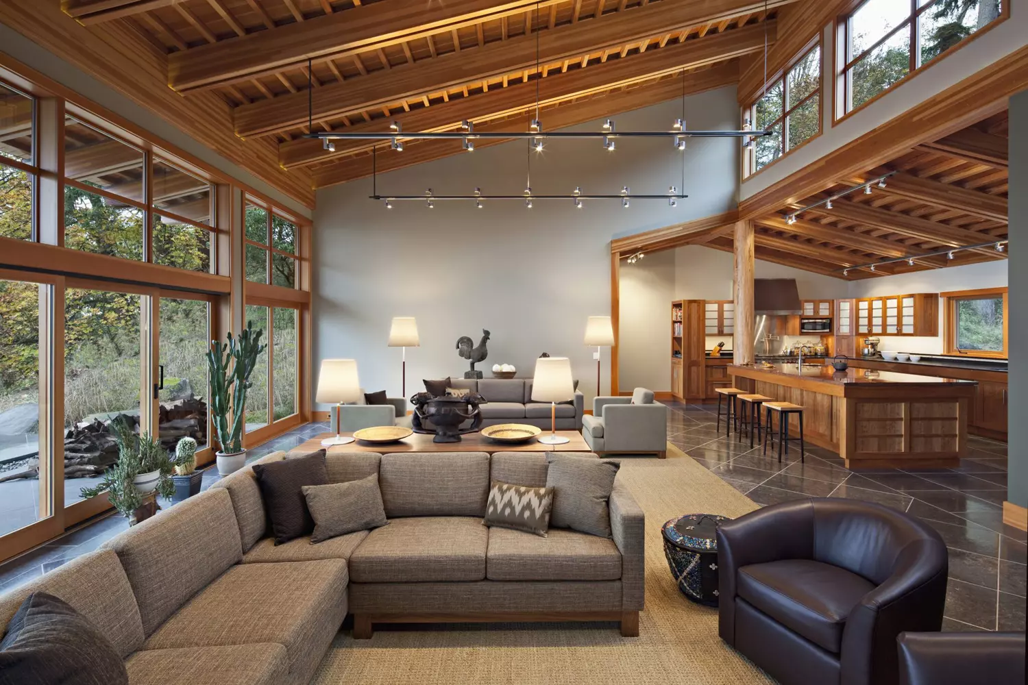 53910-sofa-and-armchairs-in-modern-house-2025-04-05-04-46-06-utc-2048x1365.jpg.webp