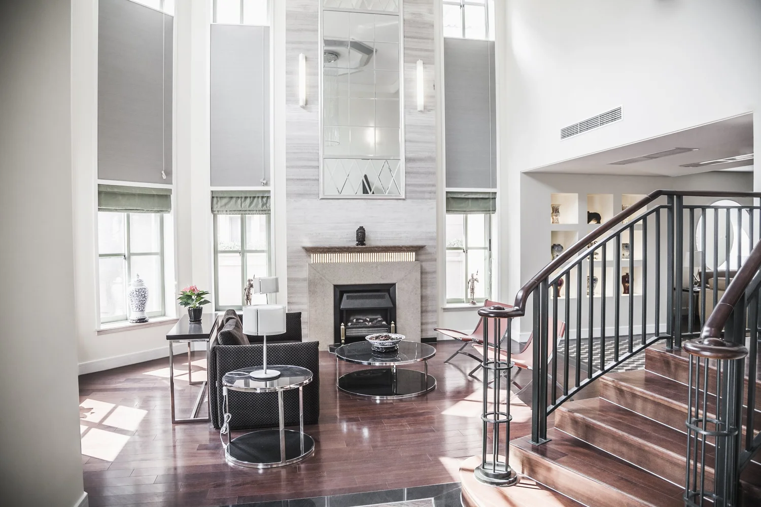 bright-airy-modern-living-room-2021-08-26-15-29-12-utc.webp